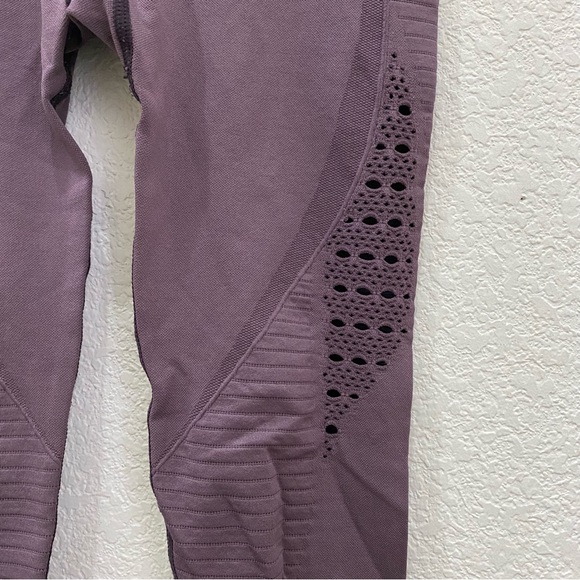 GYMSHARK Purple High Rise Energy Seamless Perforated Leggings Size XS - Picture 8 of 16